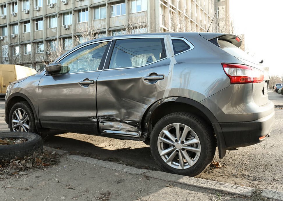 uszkodzone auto