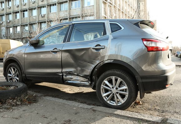 uszkodzone auto