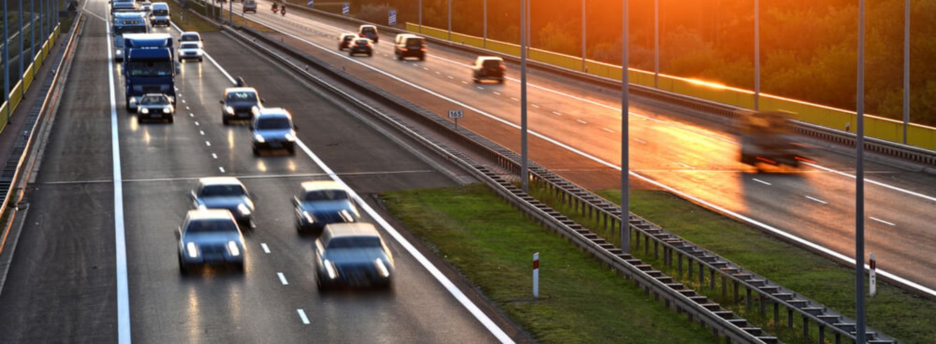 Autostrady w Polsce – jak dużo ich jest i jak z nich korzystać? Jakie są opłaty za autostrady i drogi ekspresowe w Polsce?