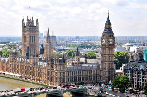  Ikoniczne widoki Londynu – Big Ben, Tower Bridge i nowoczesna architektura miasta